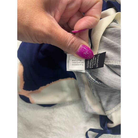 Diane Von Furstenberg Bentley Dress Size 8 100% Silk 3/4 Sleeve Faux Wrap - Picture 6 of 7